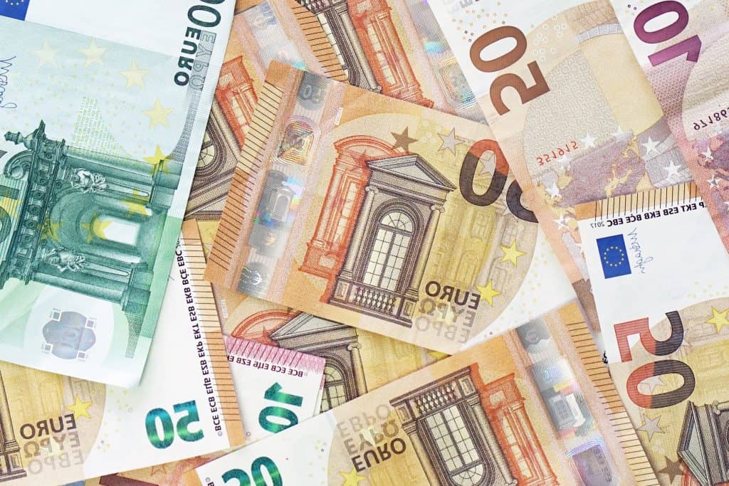 Kako se banke bore protiv pranja novca i financiranja terorizma Kako se banke bore protiv pranja novca i financiranja terorizma