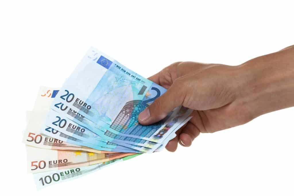 Kratkoročni krediti za građane u eurima